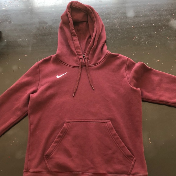 Nike Sweaters - maroon nike sweatshirt